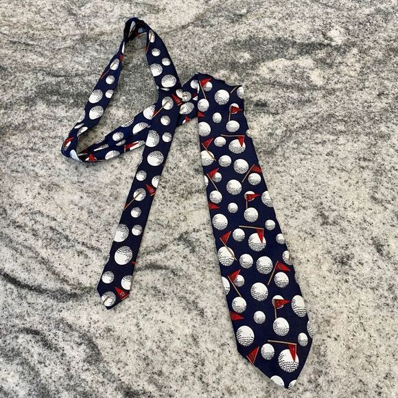 Vintage Golf Golfer Golfballs & Flags Fun Dress Tie Father’s Day Gift - Picture 1 of 3